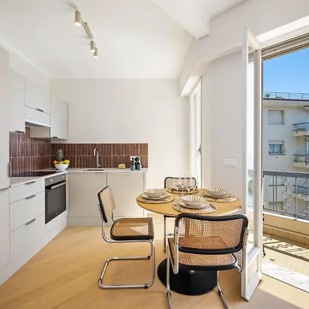 Le Bergasol Terrasse Vue Proche Centre Clim *